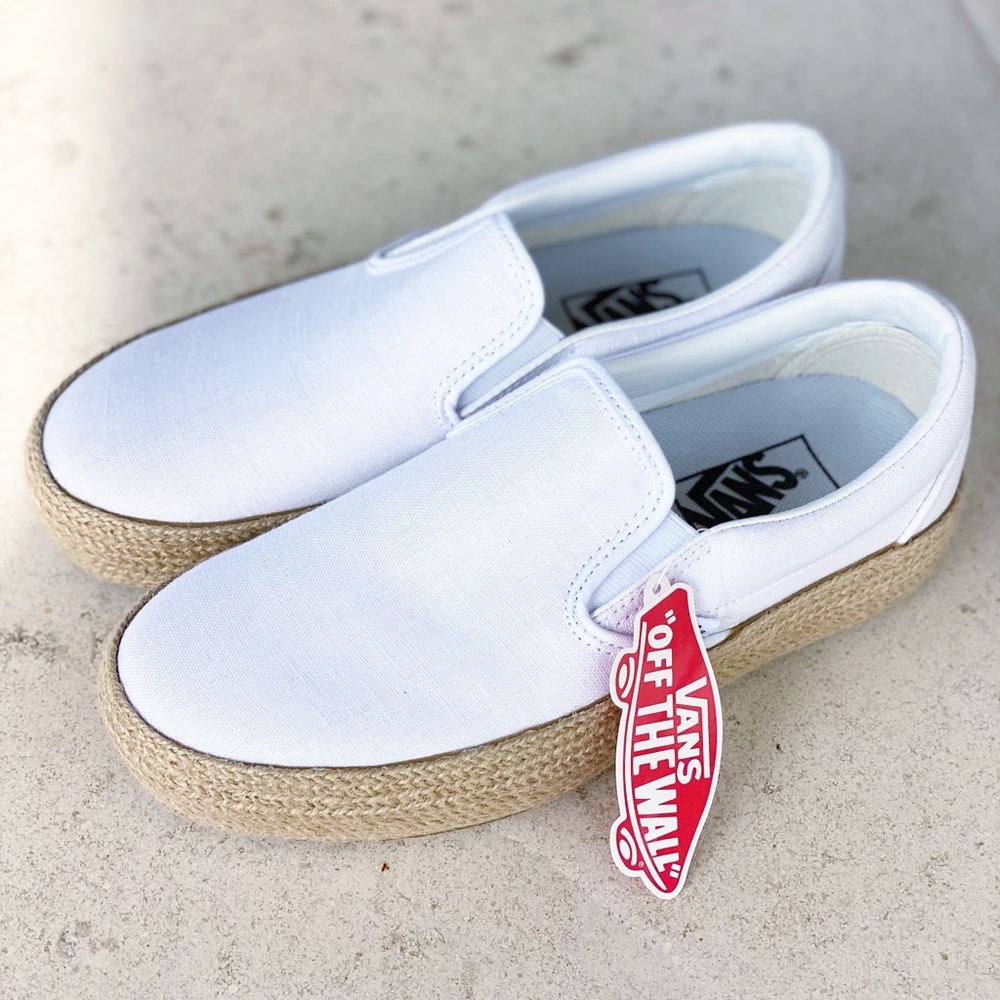 Vans women’s linen white slip-on platform sneaker